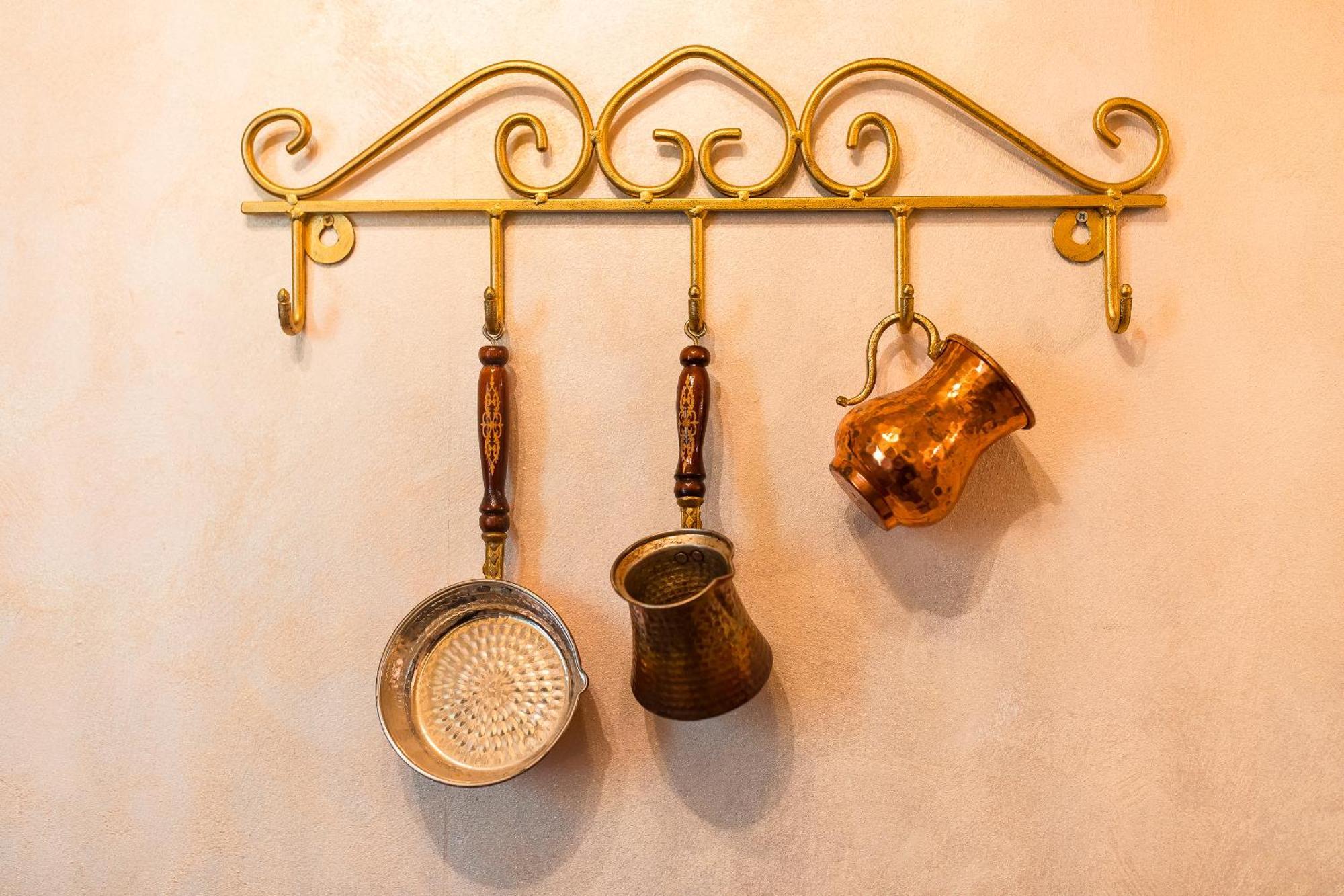 Hidden Gem Antique Apt With Stunning City Views Bucureşti Ngoại thất bức ảnh