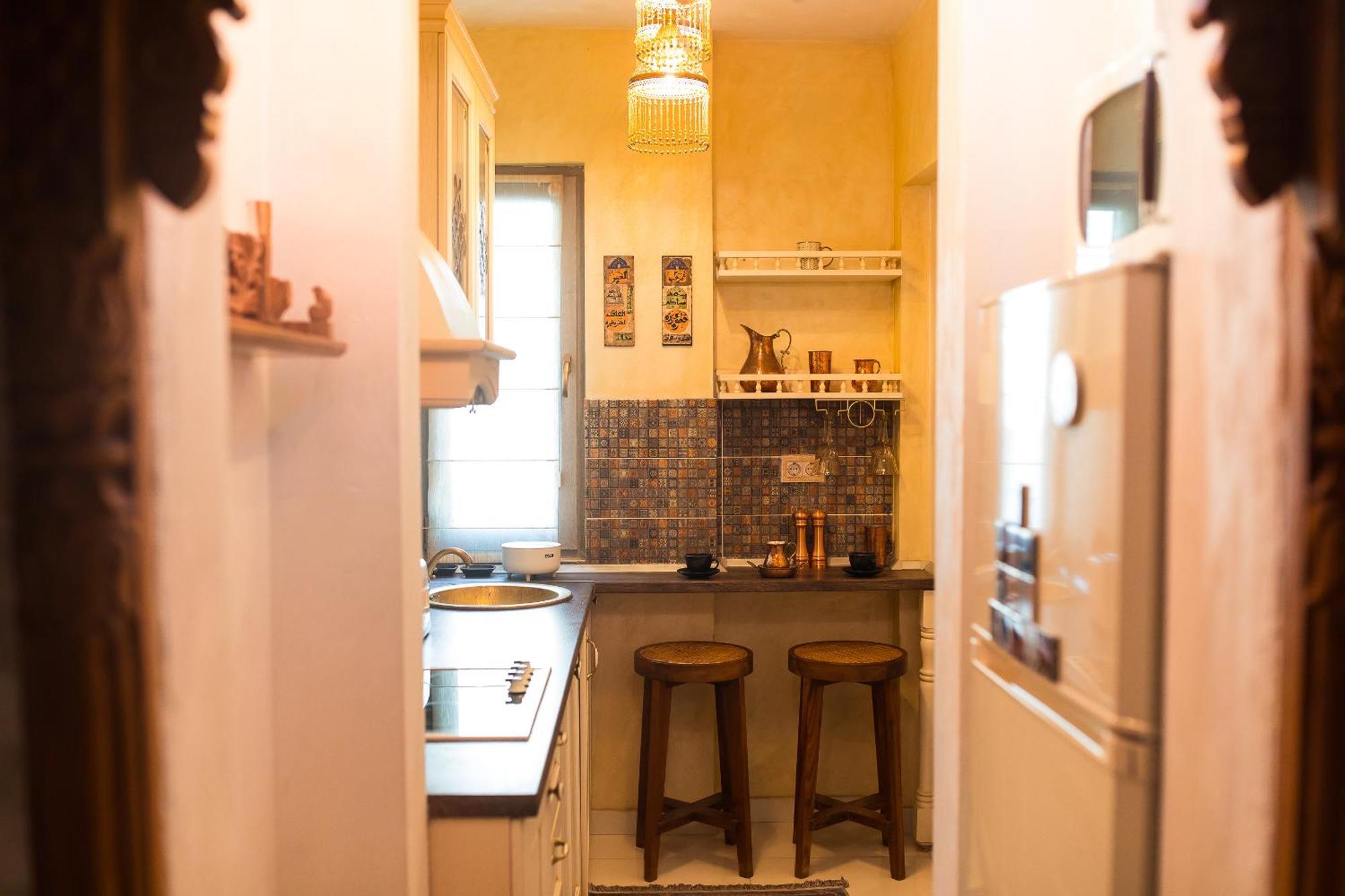 Hidden Gem Antique Apt With Stunning City Views Bucureşti Ngoại thất bức ảnh
