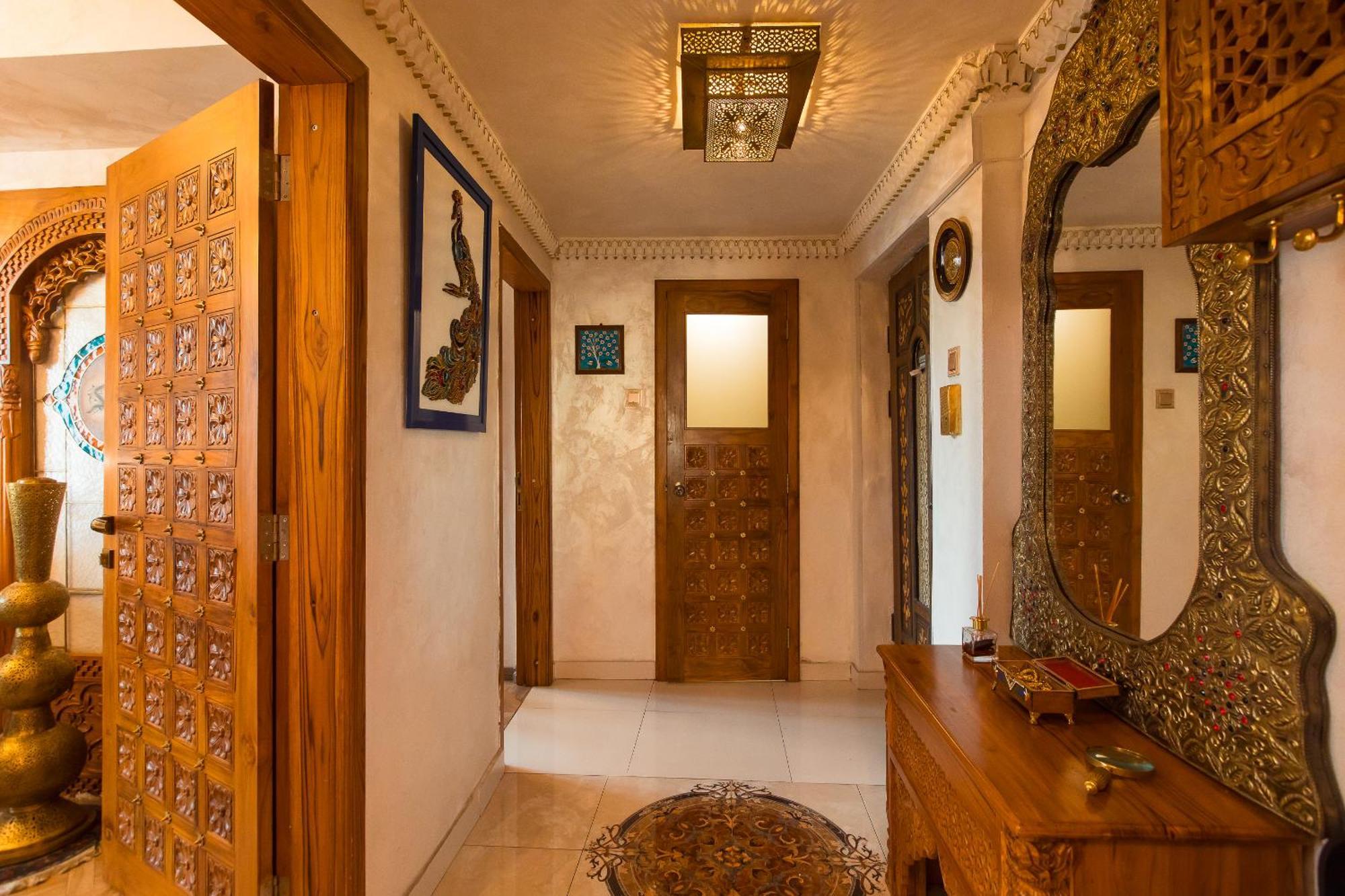 Hidden Gem Antique Apt With Stunning City Views Bucureşti Ngoại thất bức ảnh